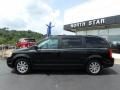 2008 Chrysler Town & Country Touring Photo 13