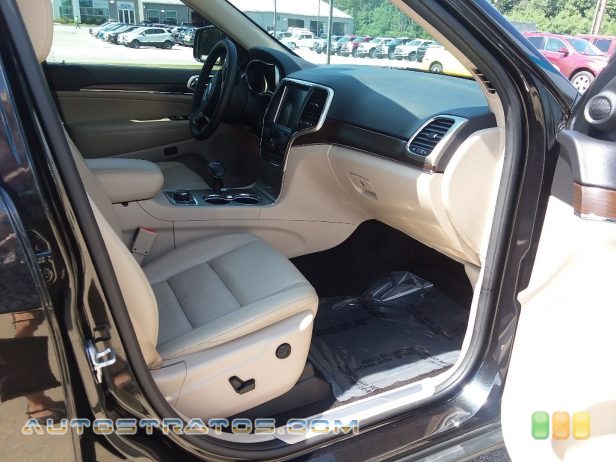 2015 Jeep Grand Cherokee Limited 4x4 3.6 Liter DOHC 24-Valve VVT Pentastar V6 8 Speed Paddle-Shift Automatic