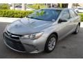 2015 Toyota Camry LE Photo 4