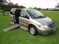 2003 Chrysler Town & Country LXi Photo 1