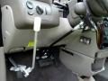 2003 Chrysler Town & Country LXi Photo 9