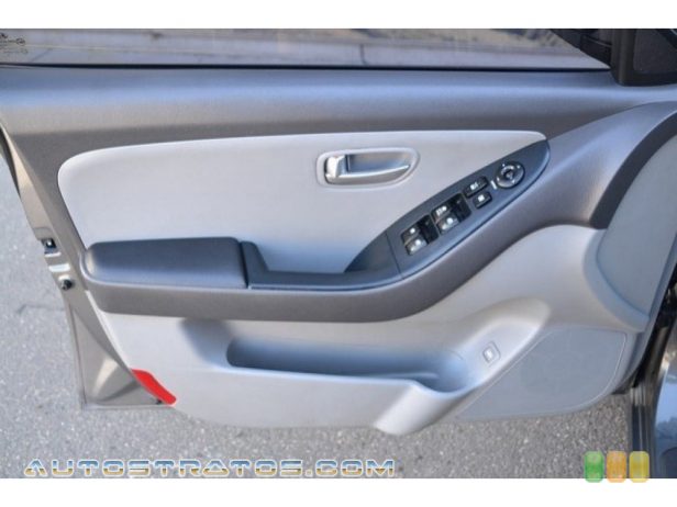 2009 Hyundai Elantra SE Sedan 2.0 Liter DOHC 16-Valve CVVT 4 Cylinder 5 Speed Manual