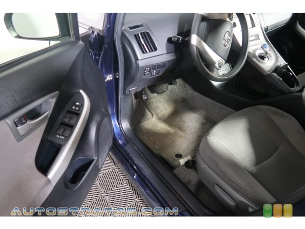 2013 Toyota Prius Two Hybrid 1.8 Liter DOHC 16-Valve VVT-i 4 Cylinder/Electric Hybrid ECVT Automatic