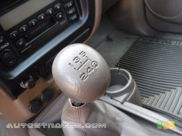 2004 Toyota Tacoma SR5 Xtracab 2.4 Liter DOHC 16-Valve 4 Cylinder 5 Speed Manual
