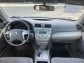 2009 Toyota Camry LE Photo 17