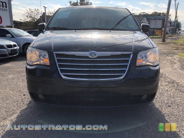 2009 Chrysler Town & Country Touring 3.8 Liter OHV 12-Valve V6 6 Speed Automatic