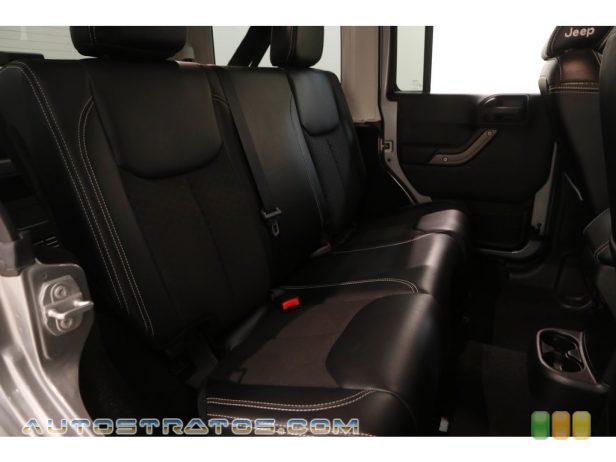 2017 Jeep Wrangler Unlimited Freedom Edition 4x4 3.6 Liter DOHC 24-Valve VVT V6 5 Speed Automatic
