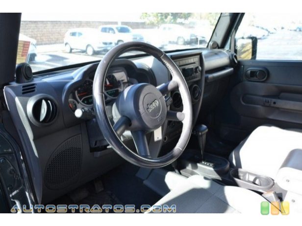 2007 Jeep Wrangler Unlimited Sahara 4x4 3.8 Liter OHV 12-Valve V6 4 Speed Automatic