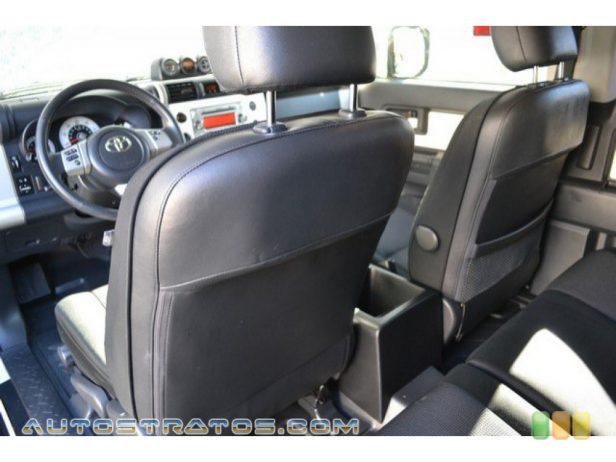 2014 Toyota FJ Cruiser 4WD 4.0 Liter DOHC 24-Valve Dual VVT-i V6 5 Speed Automatic