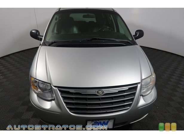 2006 Chrysler Town & Country Touring 3.8L OHV 12V V6 4 Speed Automatic