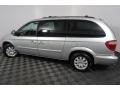 2006 Chrysler Town & Country Touring Photo 9