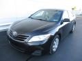 2011 Toyota Camry LE Photo 9