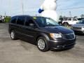 2015 Chrysler Town & Country Touring Photo 7