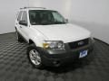 2005 Ford Escape XLT V6 4WD Photo 4