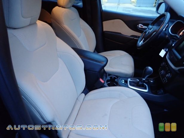 2015 Jeep Cherokee Latitude 4x4 3.2 Liter DOHC 24-Valve VVT V6 9 Speed Automatic