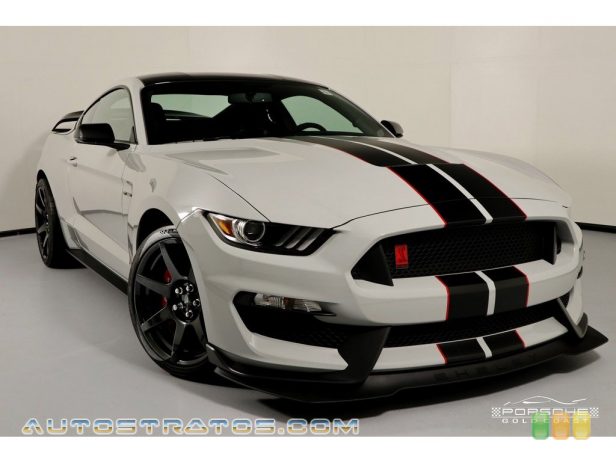 2017 Ford Mustang Shelby GT350R Coupe 5.2 Liter DOHC 32-Valve Ti-VCT Flat Plane Crank V8 6 Speed Manual