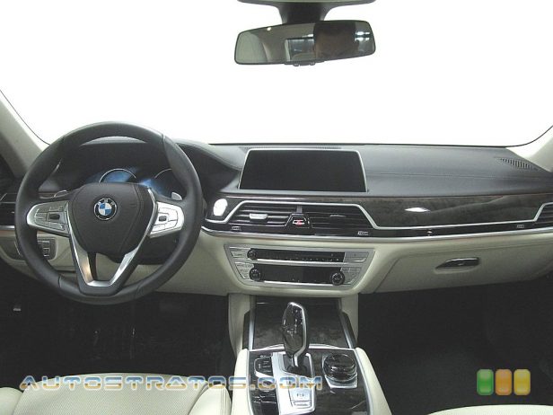 2018 BMW 7 Series 740i xDrive Sedan 3.0 Liter TwinPower Turbocharged DOHC 24-Valve VVT Inline 6 Cyli 8 Speed Automatic