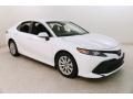 2018 Toyota Camry LE Photo 1