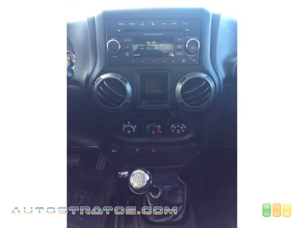 2015 Jeep Wrangler Sport 4x4 3.6 Liter DOHC 24-Valve VVT V6 5 Speed Automatic