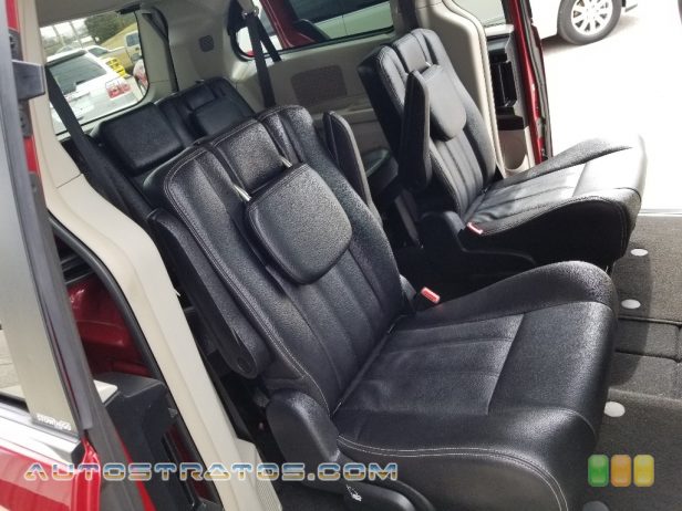 2014 Chrysler Town & Country Touring 3.6 Liter DOHC 24-Valve VVT V6 6 Speed Automatic