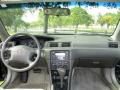 2001 Toyota Camry LE Photo 2