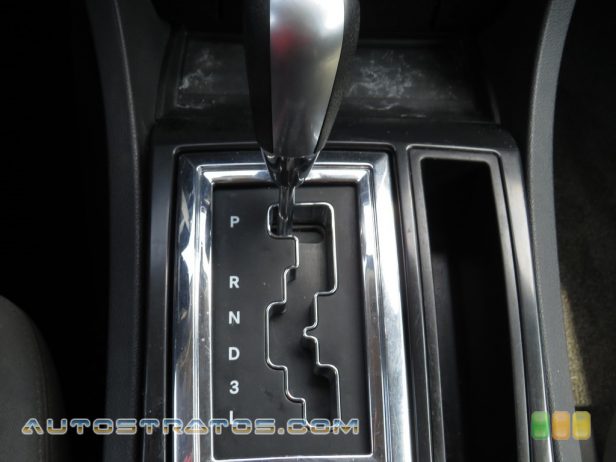 2006 Chrysler 300  2.7 Liter DOHC 24-Valve V6 4 Speed Automatic
