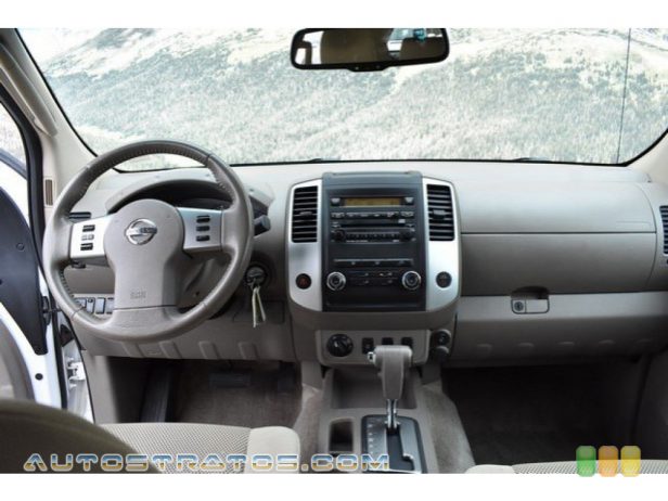 2011 Nissan Frontier SV Crew Cab 4x4 4.0 Liter DOHC 24-Valve CVTCS V6 5 Speed Automatic