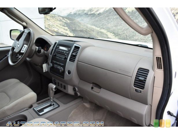 2011 Nissan Frontier SV Crew Cab 4x4 4.0 Liter DOHC 24-Valve CVTCS V6 5 Speed Automatic