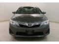 2014 Toyota Camry LE Photo 2