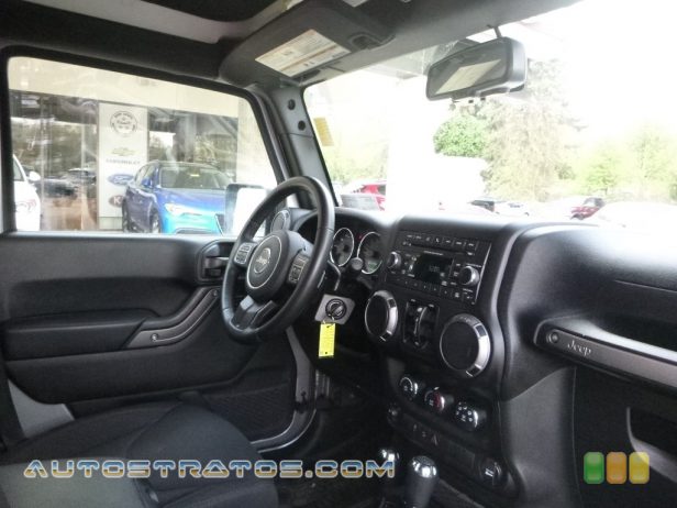 2017 Jeep Wrangler Unlimited Sport 4x4 3.6 Liter DOHC 24-Valve VVT V6 6 Speed Manual