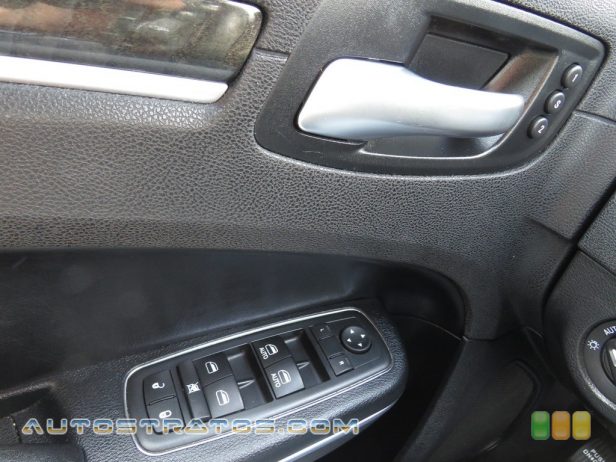 2013 Chrysler 300 C 5.7 liter HEMI OHV 16-Valve VVT V8 5 Speed AutoStick Automatic