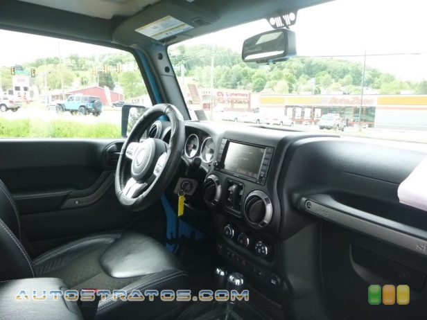 2017 Jeep Wrangler Unlimited Sport 4x4 3.6 Liter DOHC 24-Valve VVT V6 5 Speed Automatic