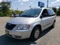2007 Chrysler Town & Country  Photo 1