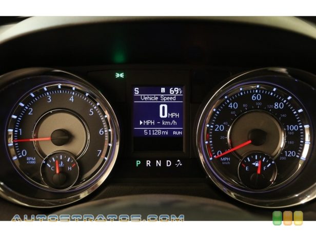 2015 Chrysler Town & Country Touring 3.6 Liter DOHC 24-Valve VVT Pentastar V6 6 Speed Automatic