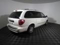 2007 Chrysler Town & Country Touring Photo 15