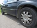 2005 Chrysler Town & Country Limited Photo 3