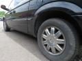 2005 Chrysler Town & Country Limited Photo 8