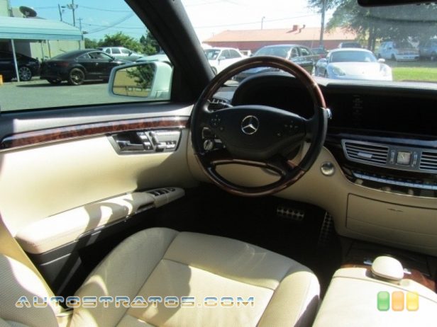 2012 Mercedes-Benz S 550 Sedan 4.6 Liter DI Twin-Turbocharged DOHC 32-Valve VVT V8 7 Speed Automatic