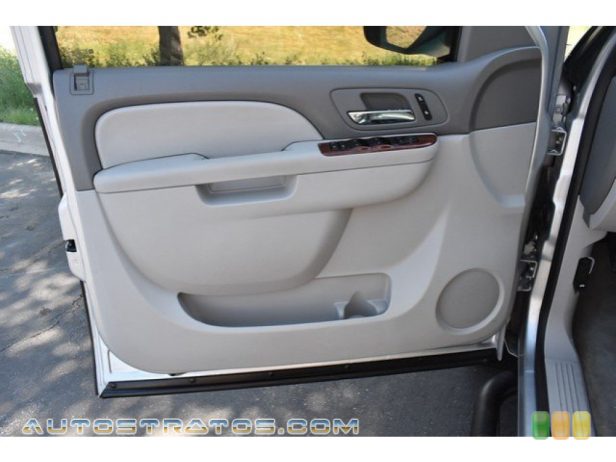 2012 Chevrolet Tahoe LT 4x4 5.3 Liter OHV 16-Valve VVT Flex-Fuel V8 6 Speed Automatic