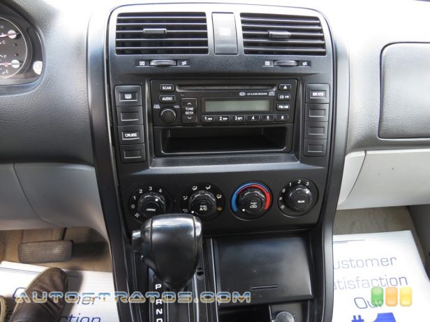 2005 Kia Sedona EX 3.5 Liter DOHC 24-Valve V6 5 Speed Automatic