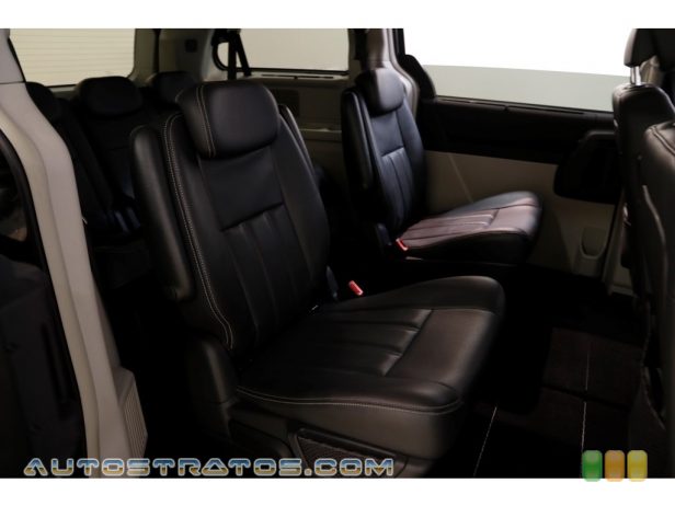 2010 Chrysler Town & Country Touring 3.8 Liter OHV 12-Valve V6 6 Speed Automatic