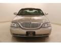 2009 Lincoln Town Car Signature Limited Photo 2