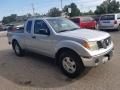 2007 Nissan Frontier SE King Cab 4x4 Photo 7