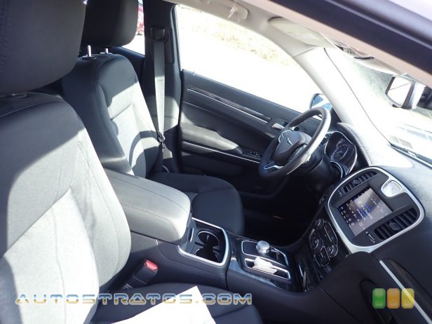 2020 Chrysler 300 Touring AWD 3.6 Liter DOHC 24-Valve VVT Pentastar V6 8 Speed Automatic