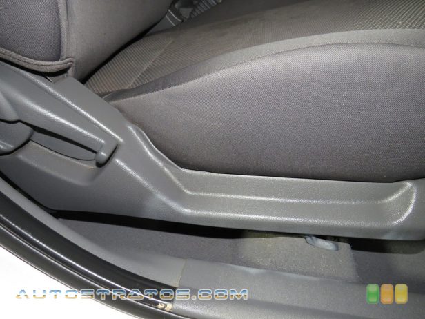 2010 Kia Rio LX Sedan 1.6 Liter DOHC 16-Valve CVVT 4 Cylinder 5 Speed Manual
