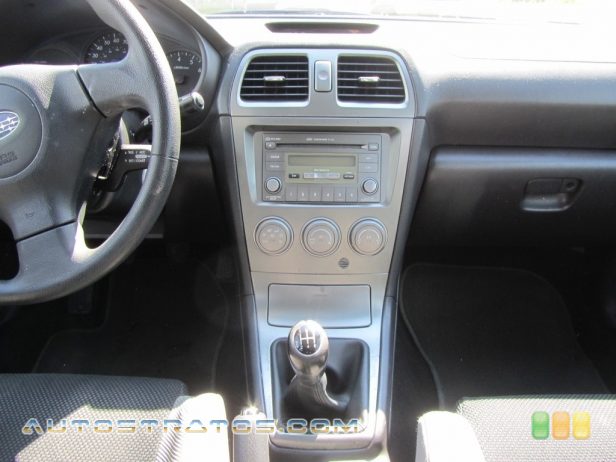 2007 Subaru Impreza 2.5i Sedan 2.5 Liter SOHC 16-Valve VVT Flat 4 Cylinder 5 Speed Manual