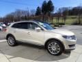 2017 Lincoln MKX Reserve AWD Photo 7
