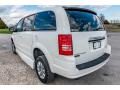 2010 Chrysler Town & Country LX Photo 26