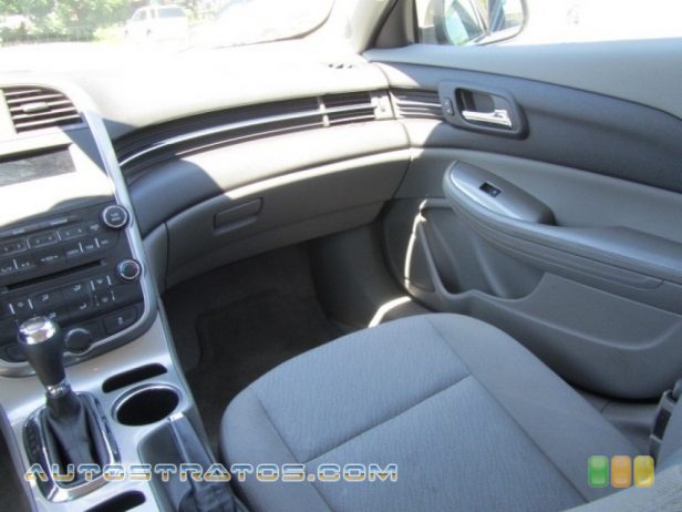 2014 Chevrolet Malibu LS 2.5 Liter DI DOHC 16-Valve ECOTEC 4 Cylinder 6 Speed Automatic