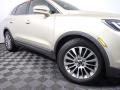 2017 Lincoln MKC Reserve AWD Photo 3